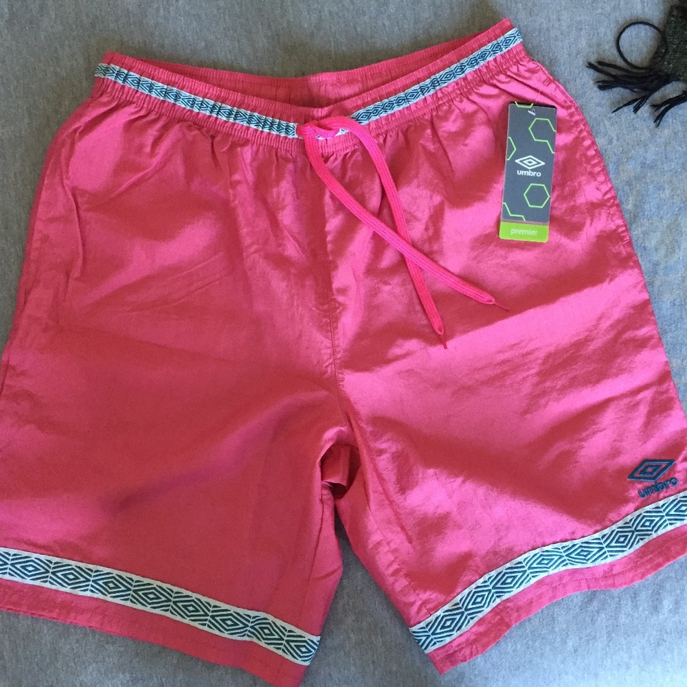 UMBRO Throwback Pink Soccer Nylon Diamond Shorts Men’s Size L *NEW* w tags
